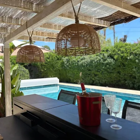 La Eucalyptus, Swimming Pool & Riviera Garden ヴィラ